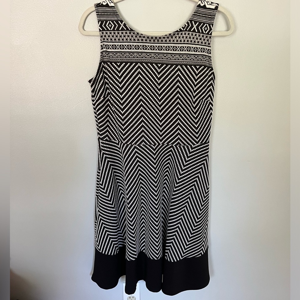 NWT Stitch Fix Le Lis Black and White Herringbone Knit Sleeveless Dress Size L